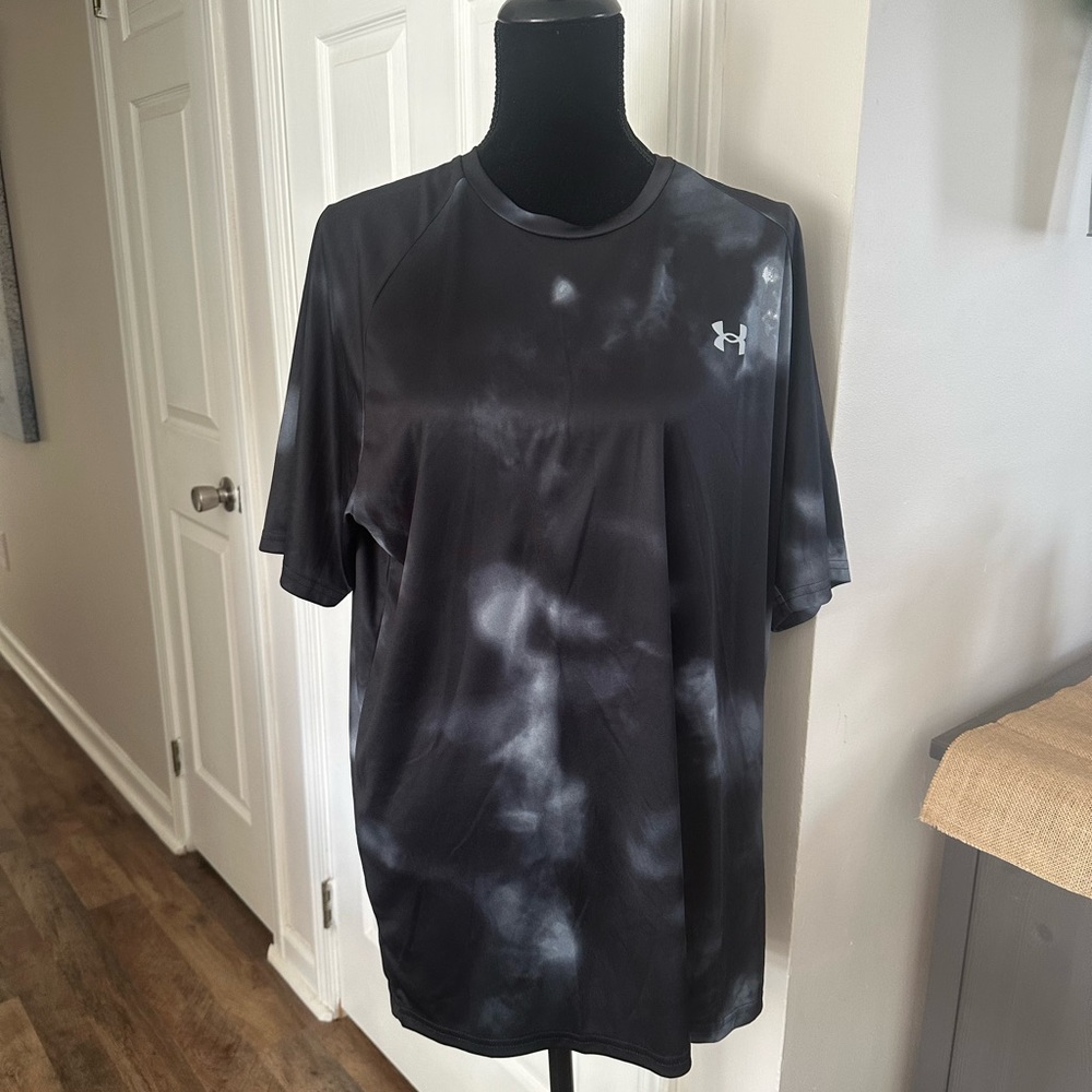 Men’s UA velocity tee Size X Large